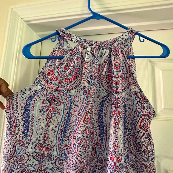 Sleeveless Paisley Printed Top​ - Picture 6 of 6